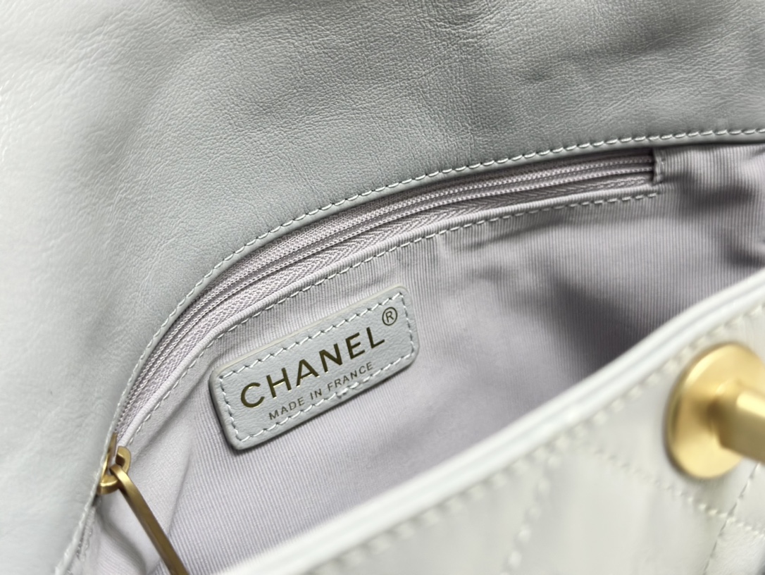Chanel 24P besace Hobo Pale violet — réplique – Image 9