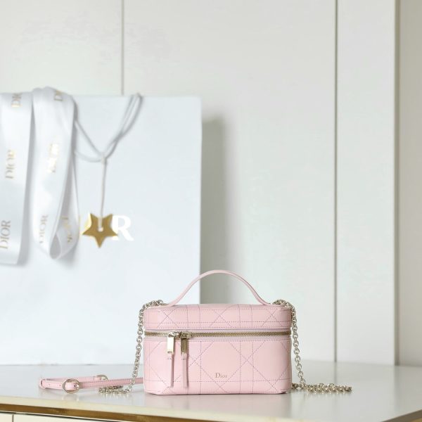 Dior Trianon Vanity — réplique