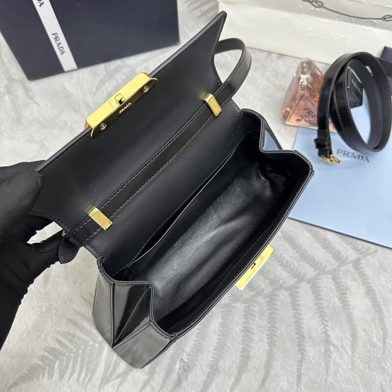 Prada Triangle cuir Handbag — réplique – Image 3