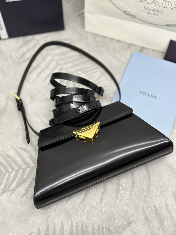 Prada Triangle cuir Handbag — réplique – Image 4