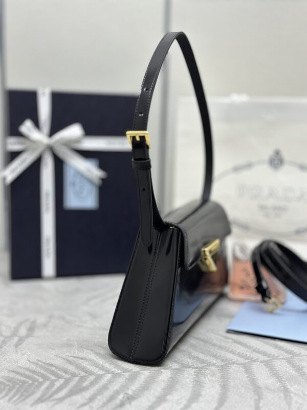 Prada Triangle cuir Handbag — réplique – Image 7