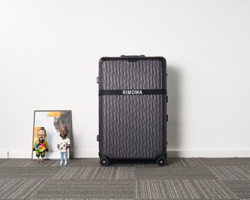 Rimowa x Dior Suitcase noir — réplique – Image 8