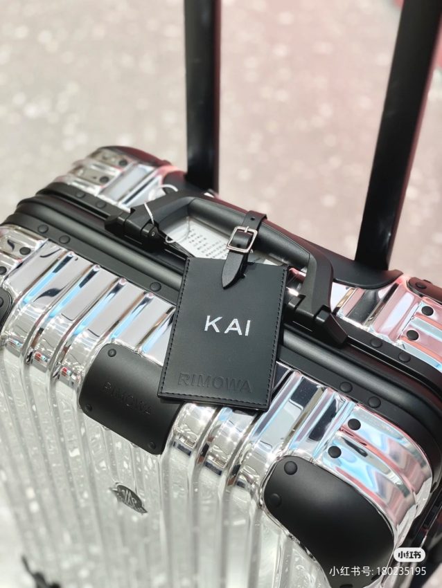 Rimowa & Moncler Suitcase — réplique – Image 4