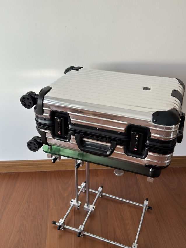 Rimowa & Moncler Suitcase — réplique – Image 7