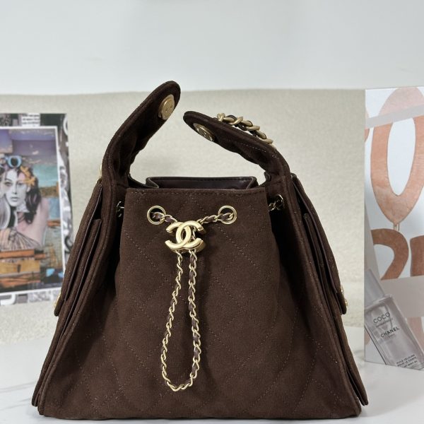Chanel 25 petit format sac daim marron — réplique