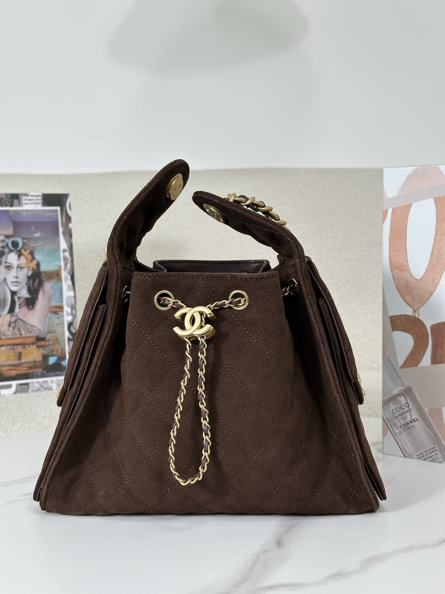 Chanel 25 petit format sac daim marron — réplique