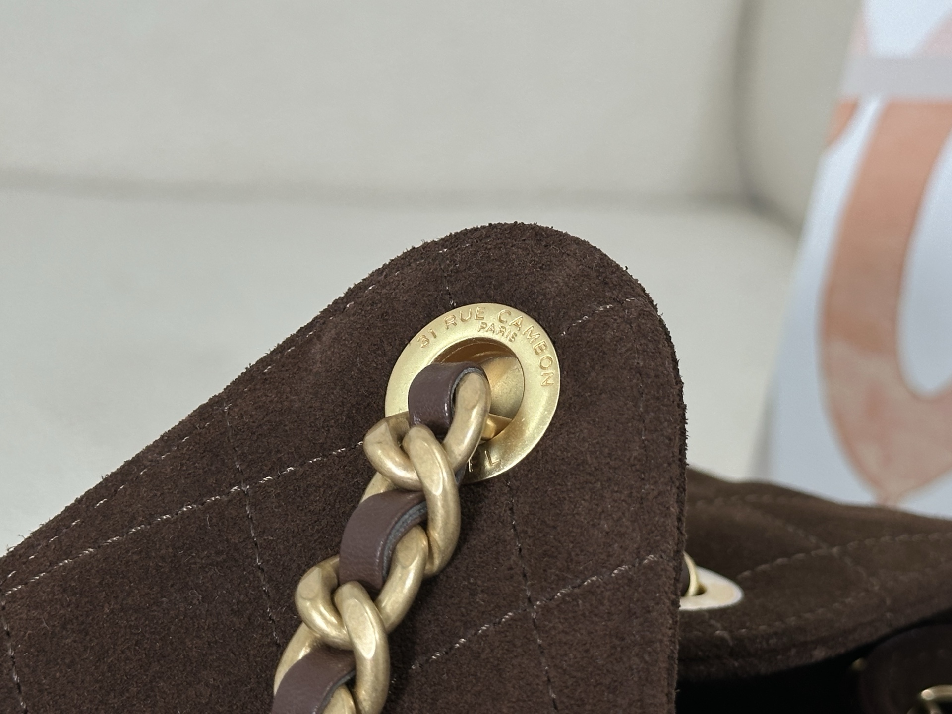 Chanel 25 petit format sac daim marron — réplique – Image 4