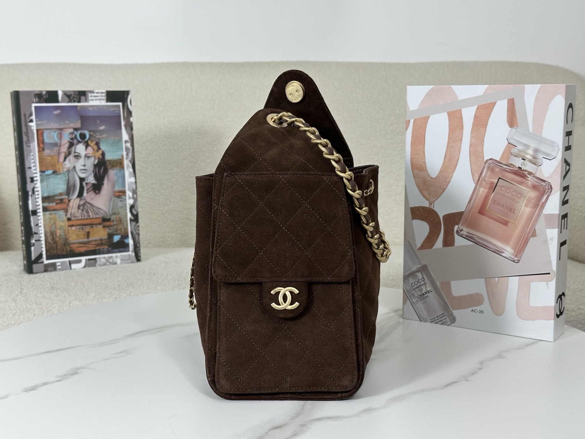 Chanel 25 petit format sac daim marron — réplique – Image 9