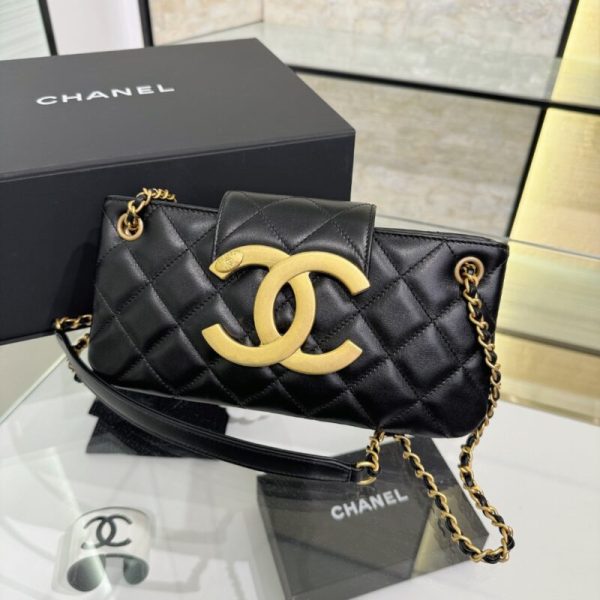 CHANEL 24c Baguette sac noir — réplique