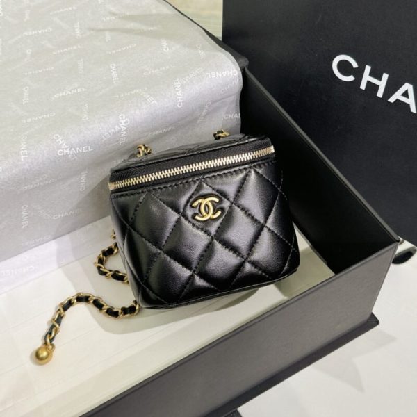 CHANEL 23P Lipstick Ball noir — réplique