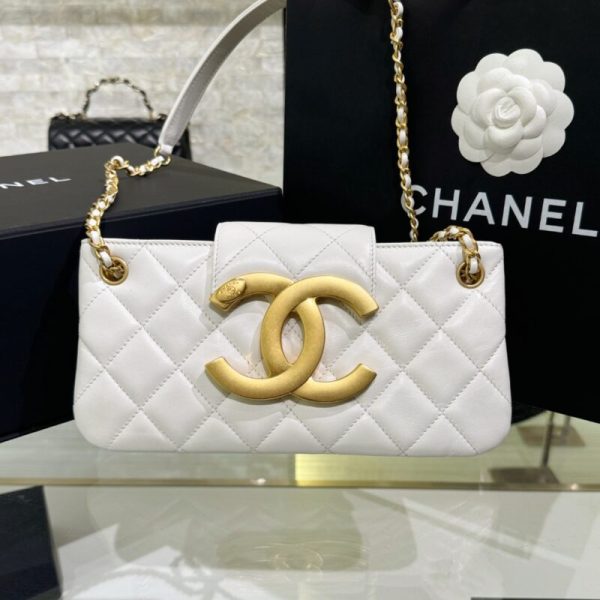 CHANEL 24c Baguette sac blanc — réplique