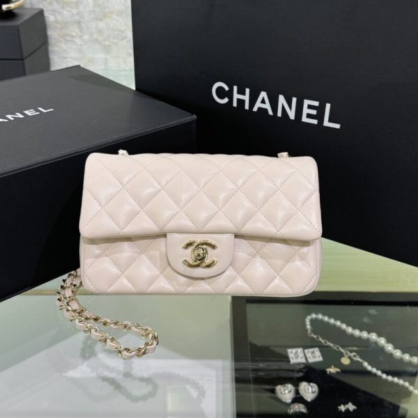 CHANEL Classic Flap 20cm Beige — réplique