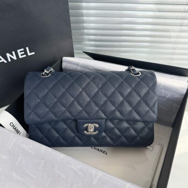 CHANEL Classic Flap 25cm Dark bleu — réplique